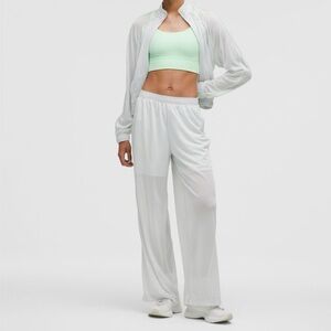 Lululemon set Mesh High-Rise Wide-Leg Training
Pant and Full-Zip Jacket